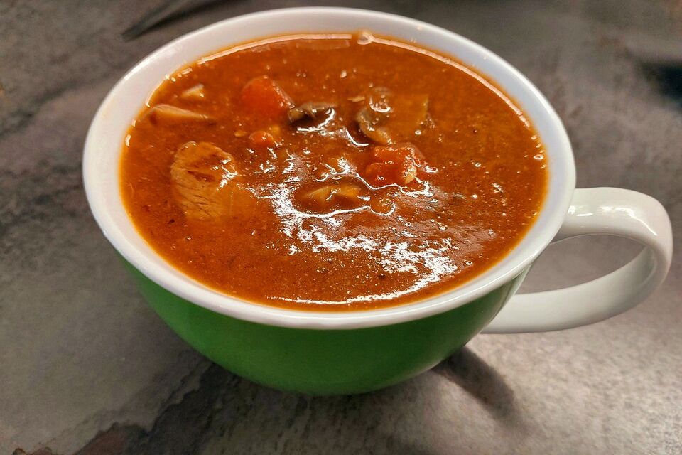 Holländische Tomaten - Gulasch - Suppe