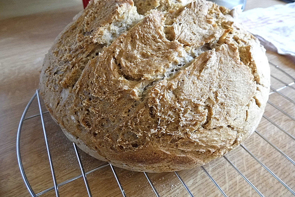 Bauernbrot aus dem Topf