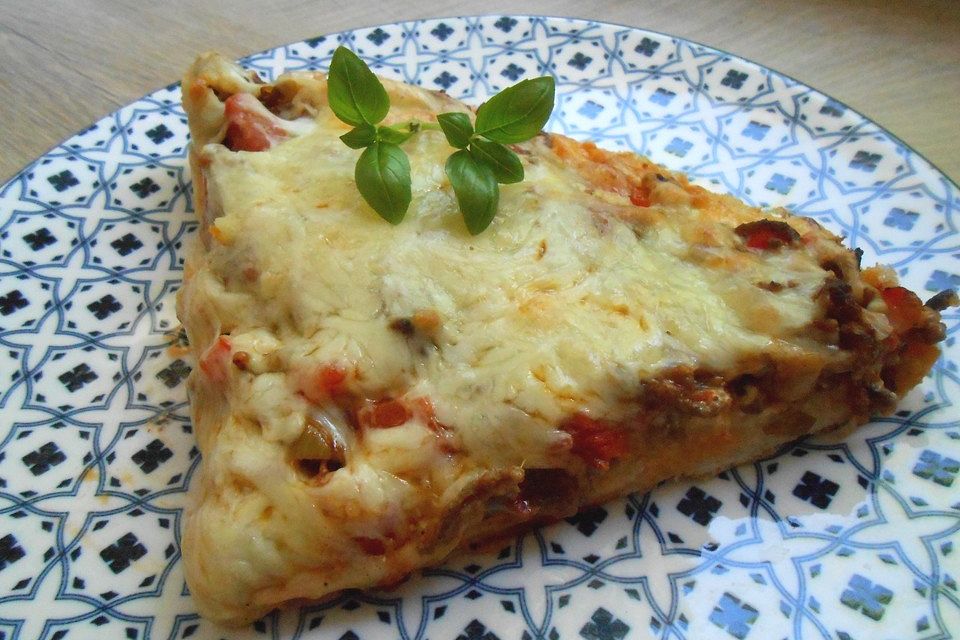 Überbackenes Hackfleisch - Fladenbrot