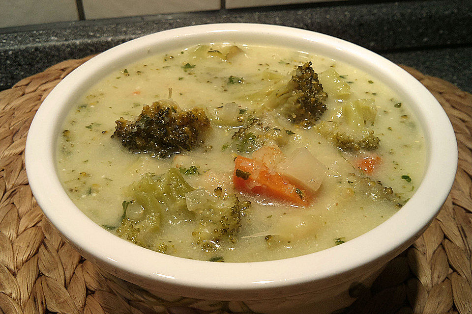 Dinkelgrieß - Brokkoli - Suppe