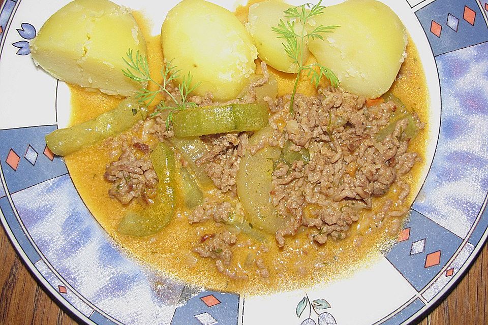 Gurkengemüse mit Hackfleisch