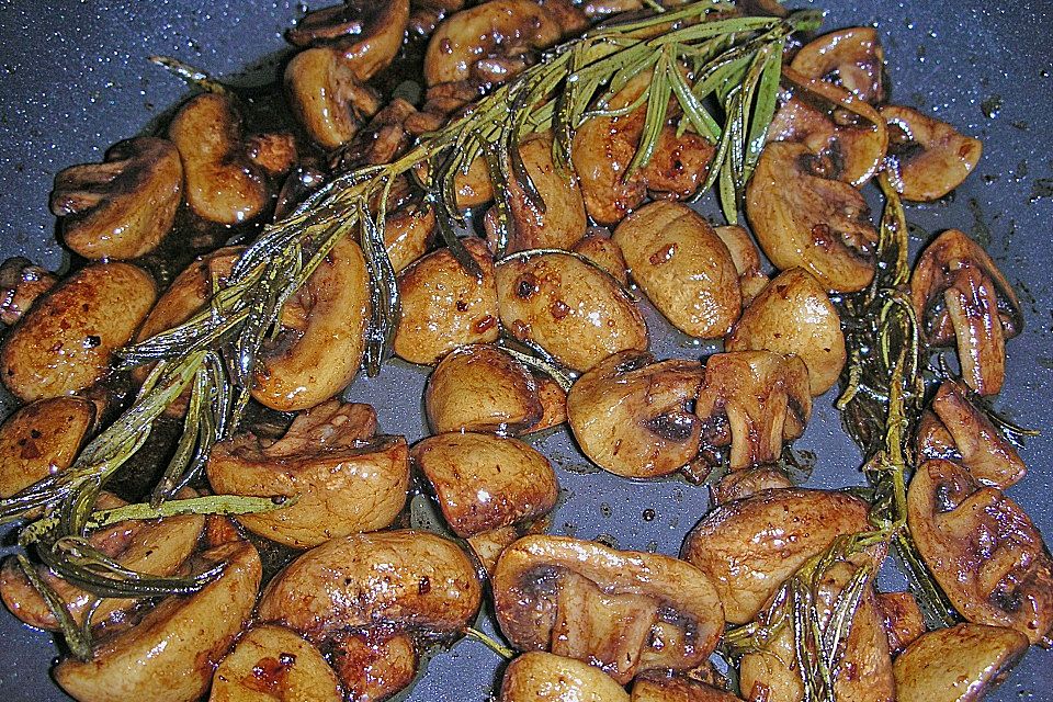 Champignons in Balsamico