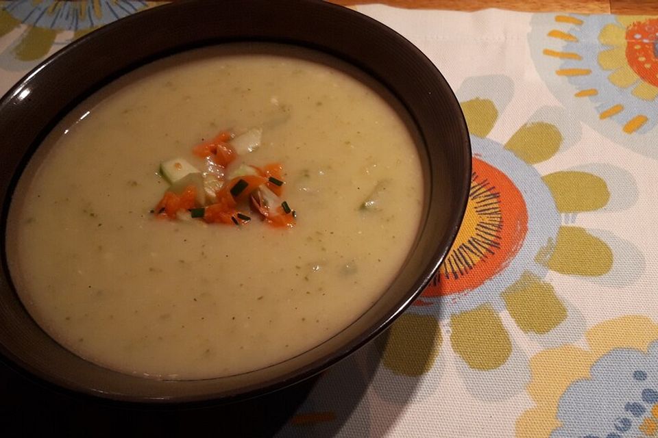 Kartoffel - Gurke - Suppe