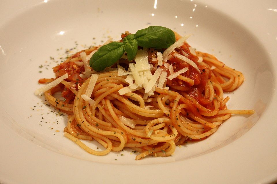 Spaghetti  Arrabiata