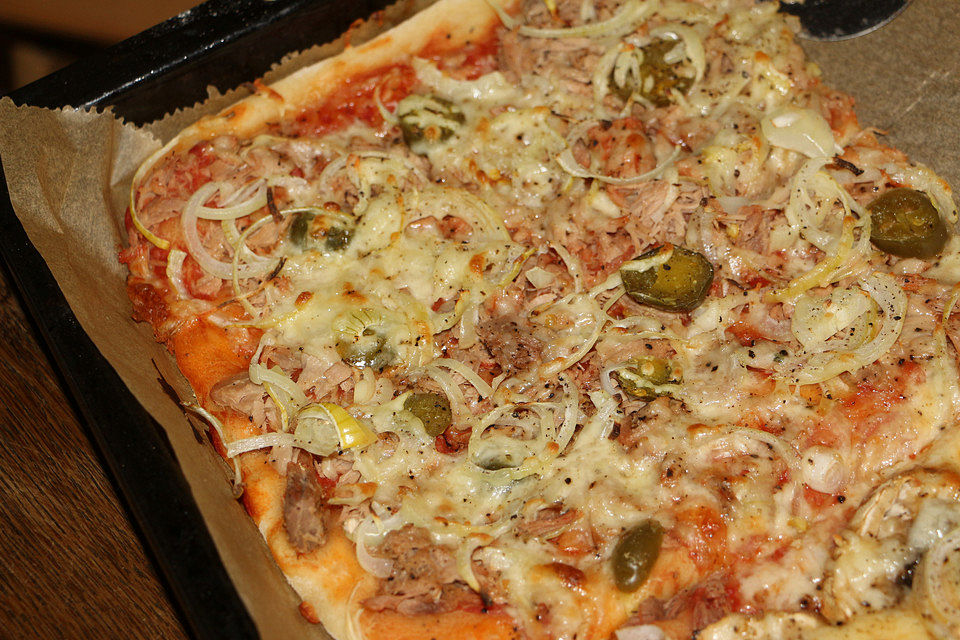 Pizza Thunfisch - Tonno Cipolla