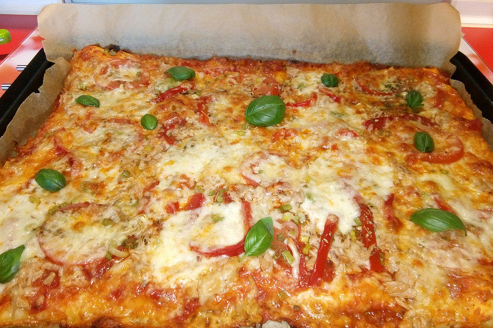 Pizza Thunfisch - Tonno Cipolla