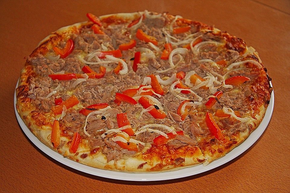 Pizza Thunfisch - Tonno Cipolla