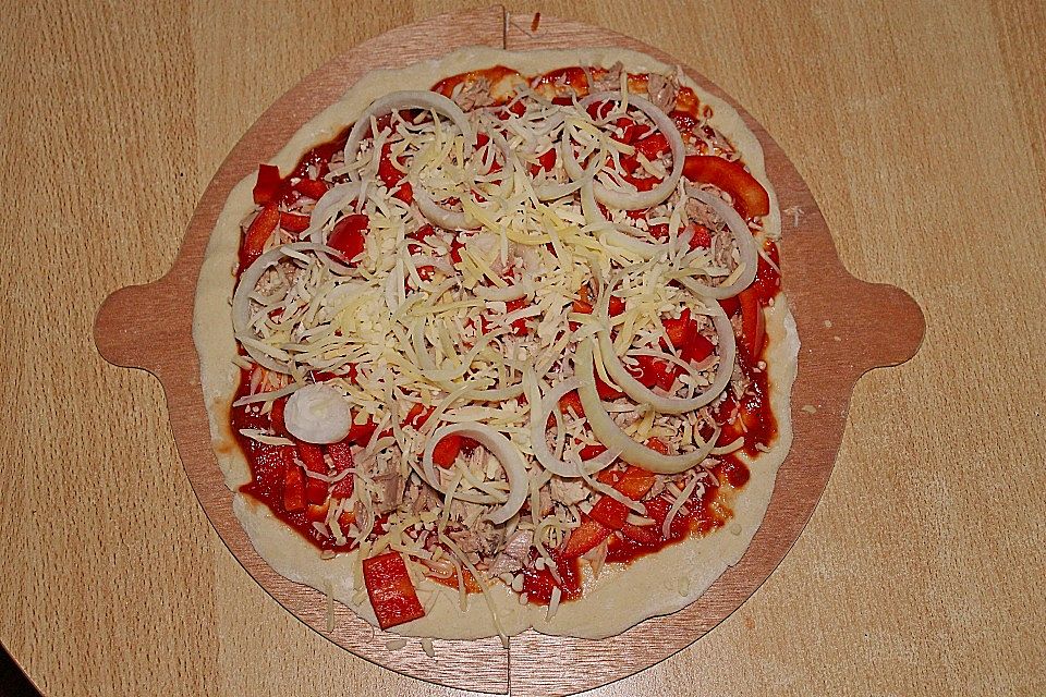 Pizza Thunfisch - Tonno Cipolla