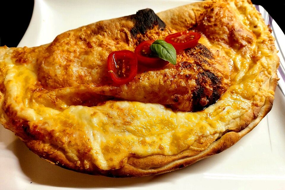 Pizza Calzone