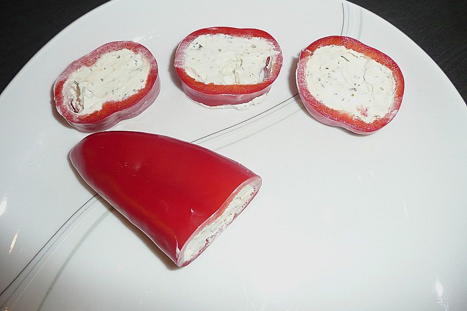 Spitzpaprika mit Ziegenkäse