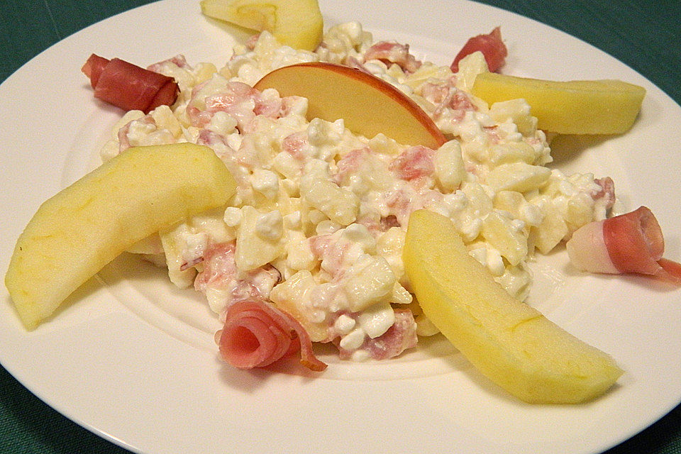 Apfelsalat mit Schinken