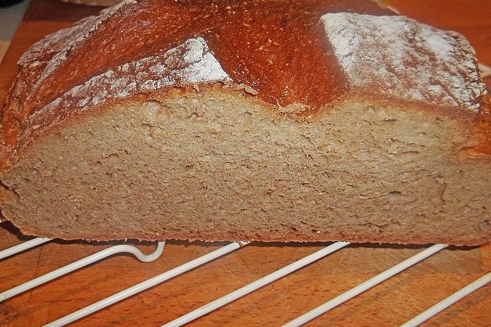 Kerniges Kartoffelbrot mit Sauerteig