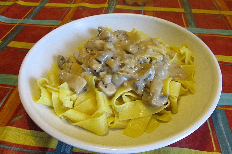 Rahmgeschnetzeltes mit Penne