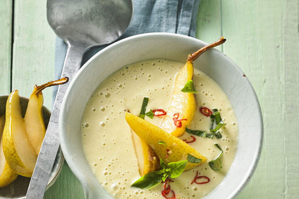 Pastinaken-Birnensuppe mit Curry