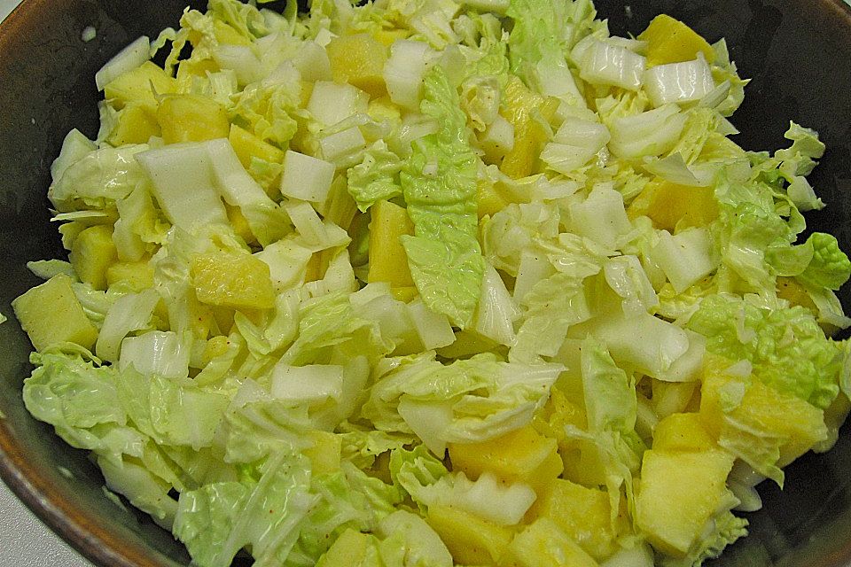 Chinakohlsalat mit Ananas