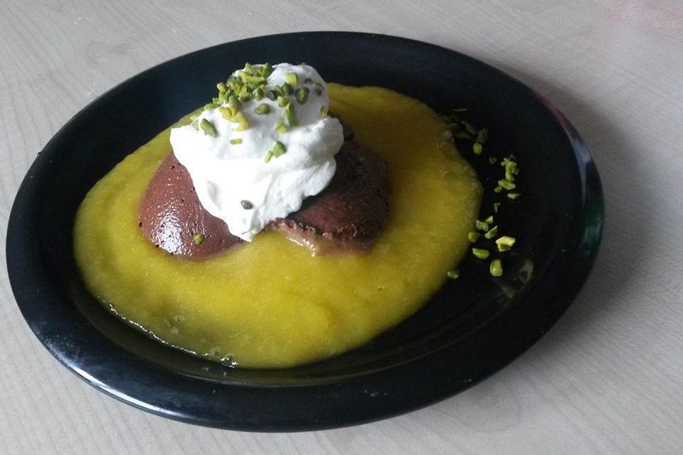 Lebkuchencreme auf Mangospiegel