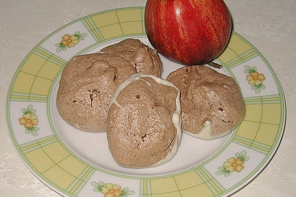 Schokolademakronen mit Nüssen