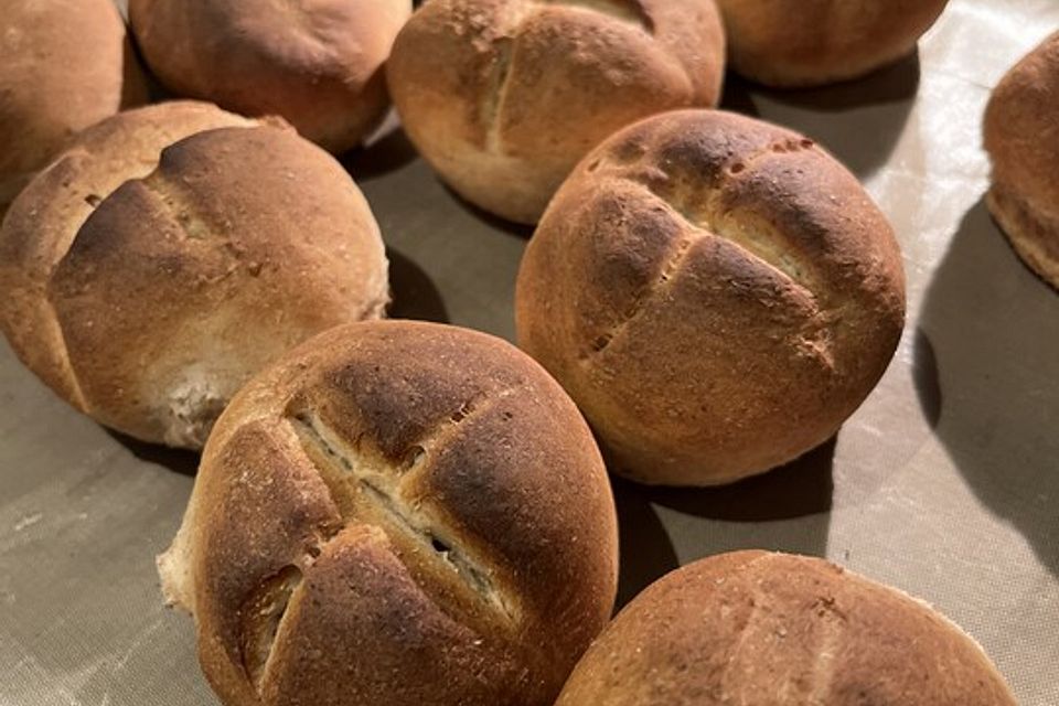 "Halbkorn" - Brötchen von gugel