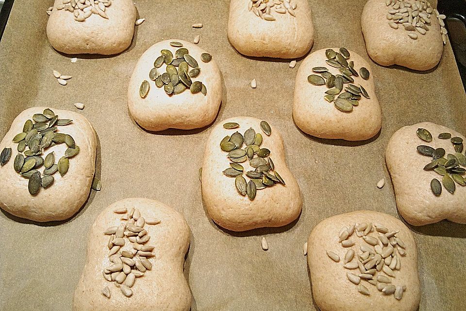 "Halbkorn" - Brötchen von gugel