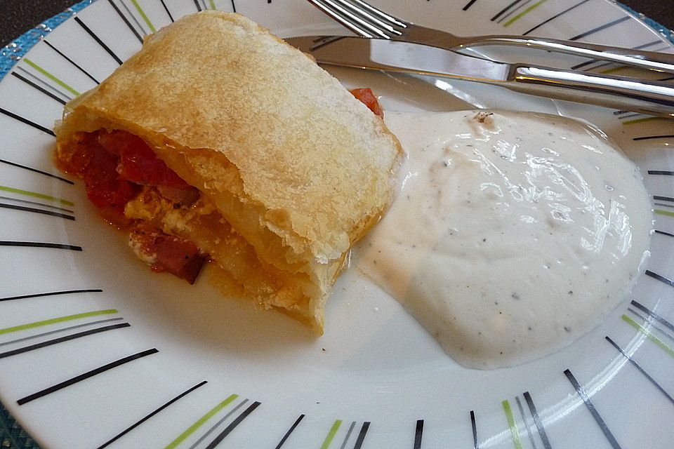 Tomaten - Speck - Strudel