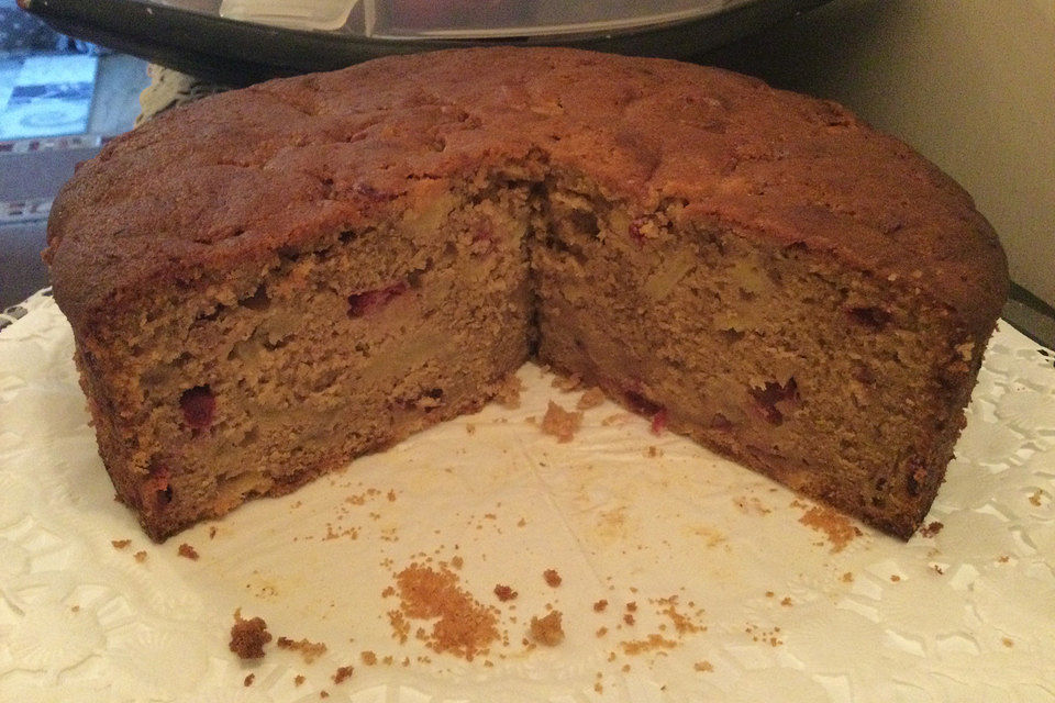 Apfelkuchen mit Preiselbeeren