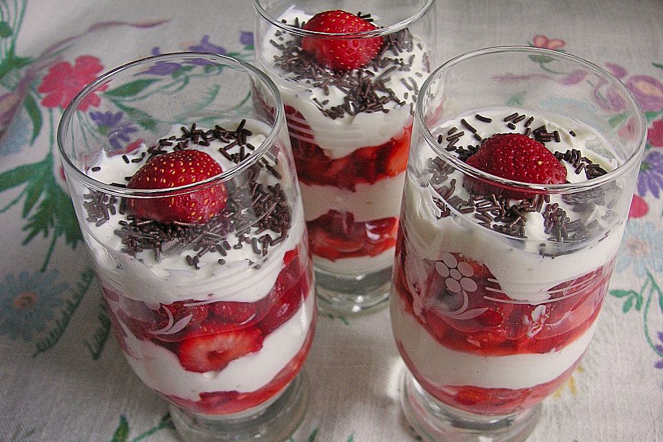 Erdbeeren mit Vanillequark