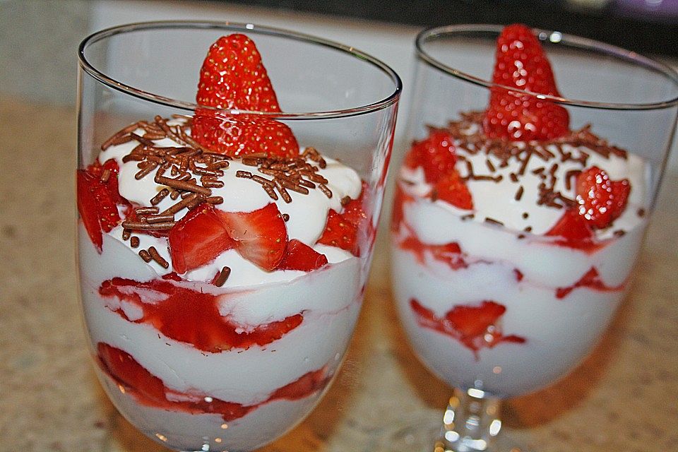 Erdbeeren mit Vanillequark