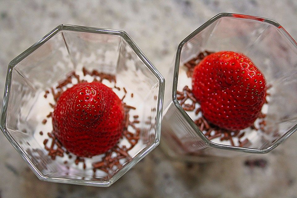 Erdbeeren mit Vanillequark