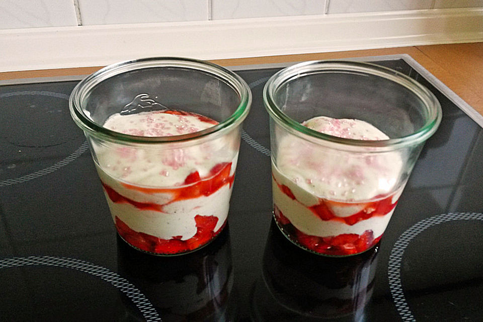 Erdbeeren mit Vanillequark