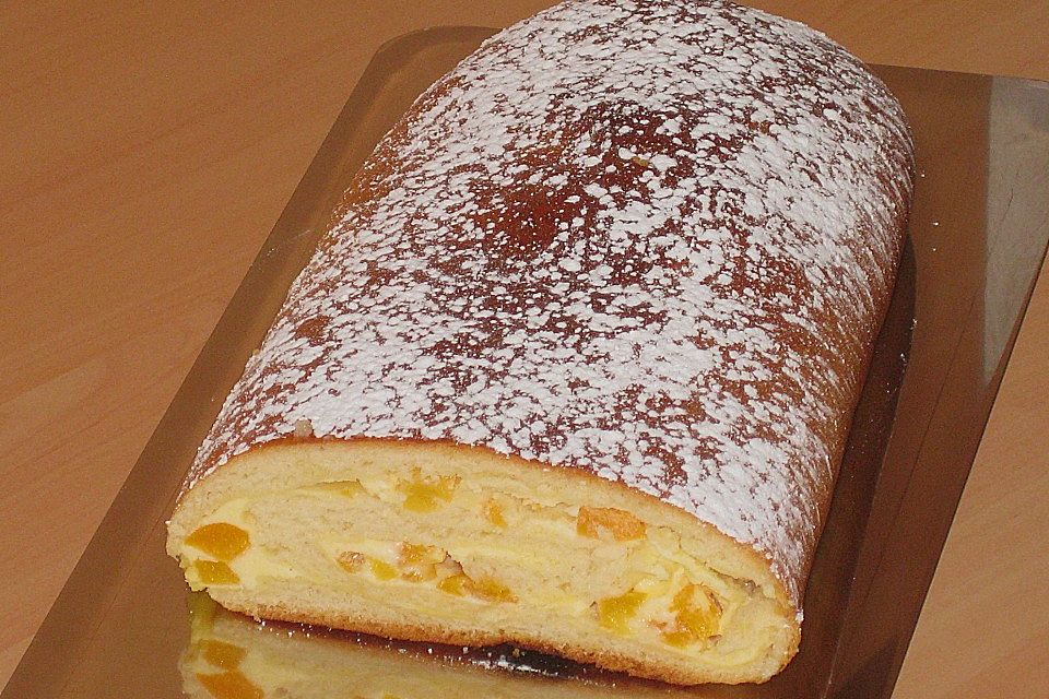 Topfen - Marillenstrudel