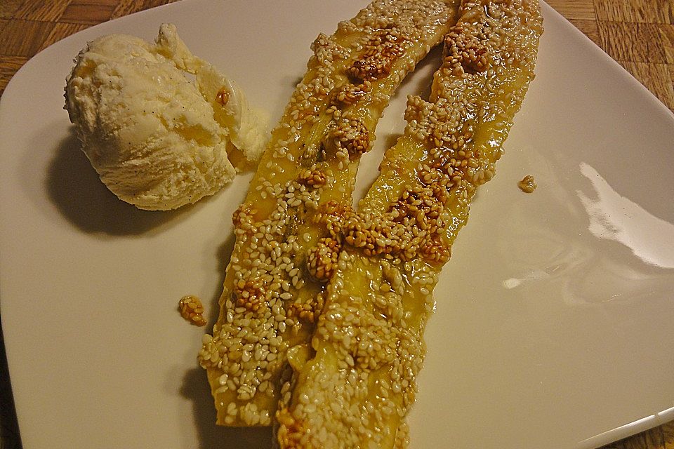 Bananen- Sesam Dessert