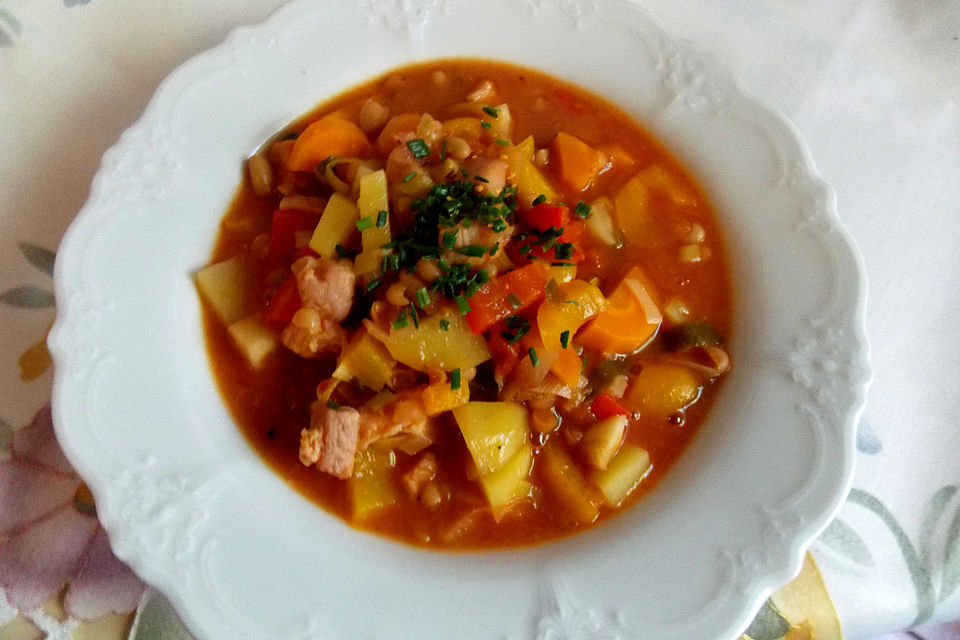 Serbische Bohnensuppe