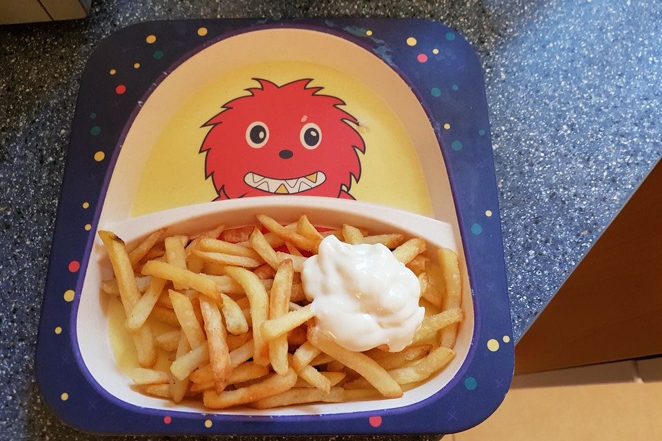 Pommes frites mit Mayonnaise