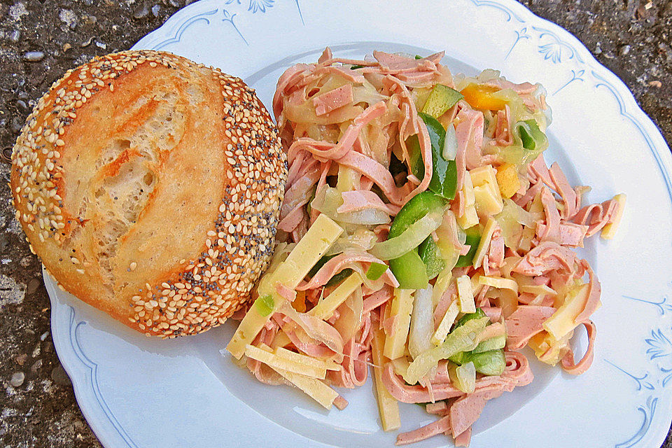 Paprika - Wurstsalat