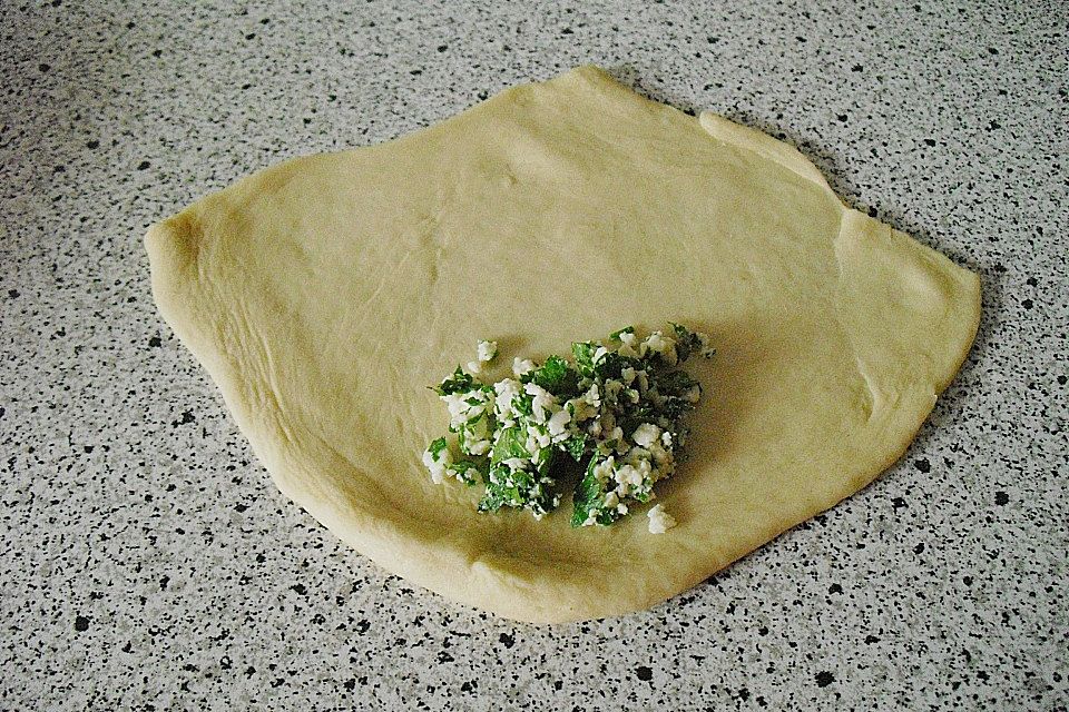 Börek mit Hefeteig