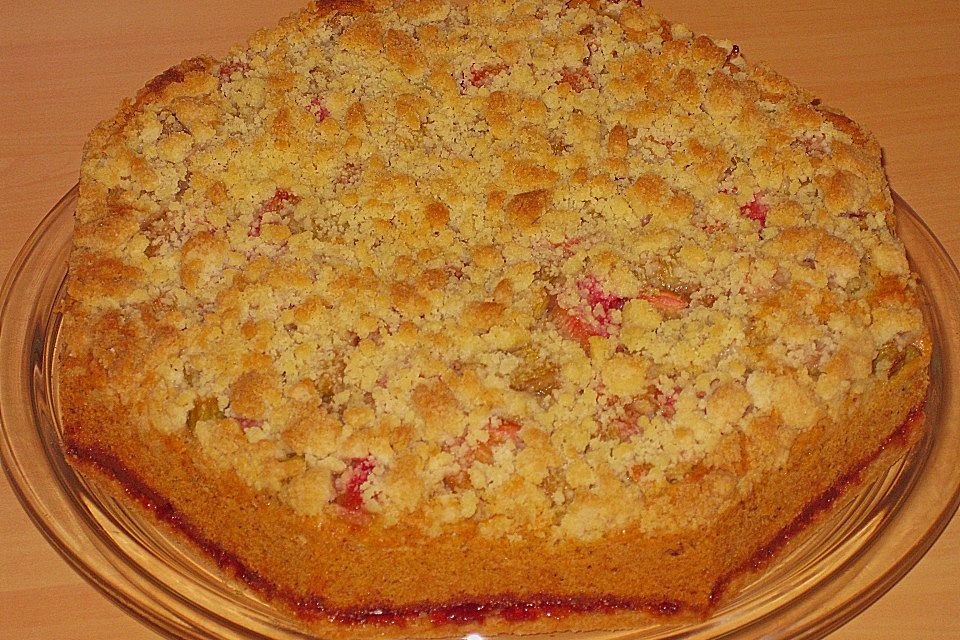 Rhabarber - Nusskuchen mit Streusel