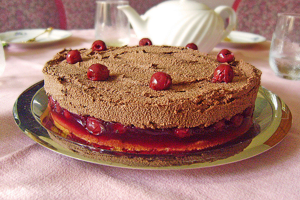 Nougat - Kirsch - Torte