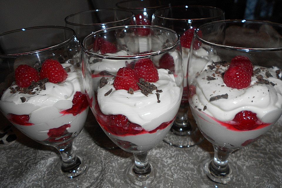 Himbeer - Sahne Dessert