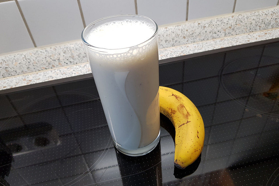 Bananen-Buttermilch Smoothie