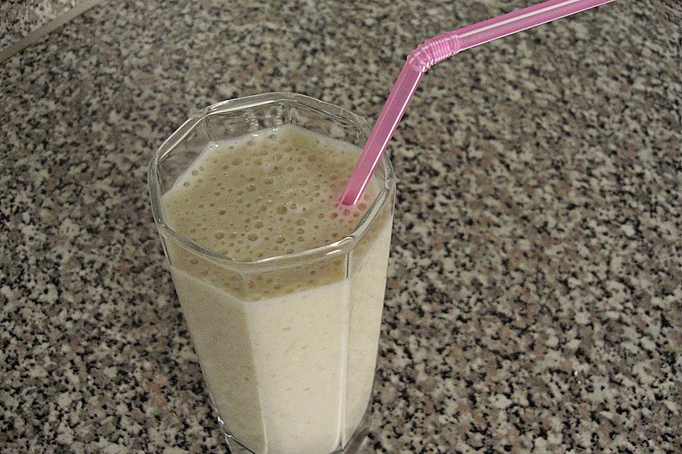 Bananen-Buttermilch Smoothie