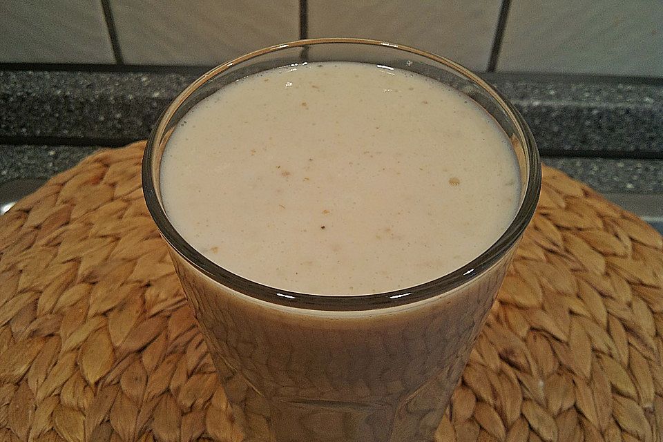 Bananen-Buttermilch Smoothie