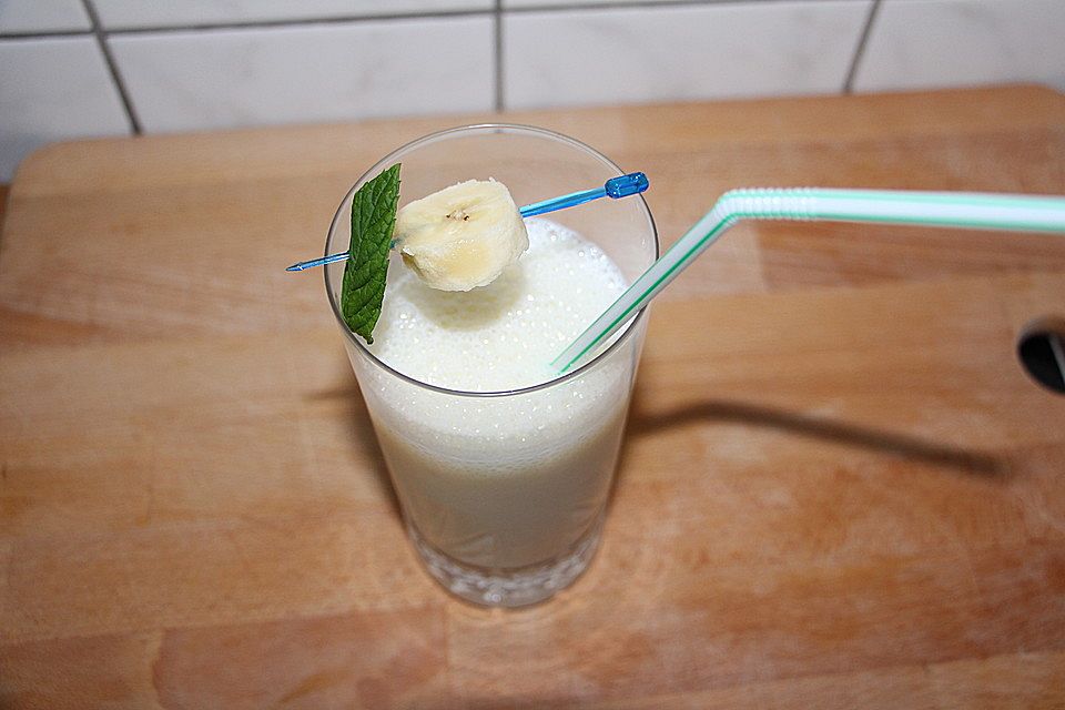 Bananen-Buttermilch Smoothie