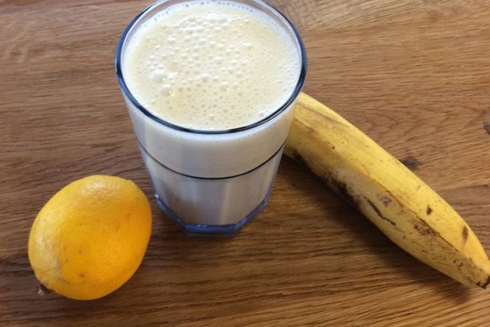 Bananen-Buttermilch Smoothie