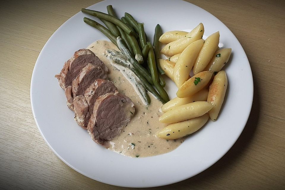 Schweinefilet mit Senf-Sahnesauce