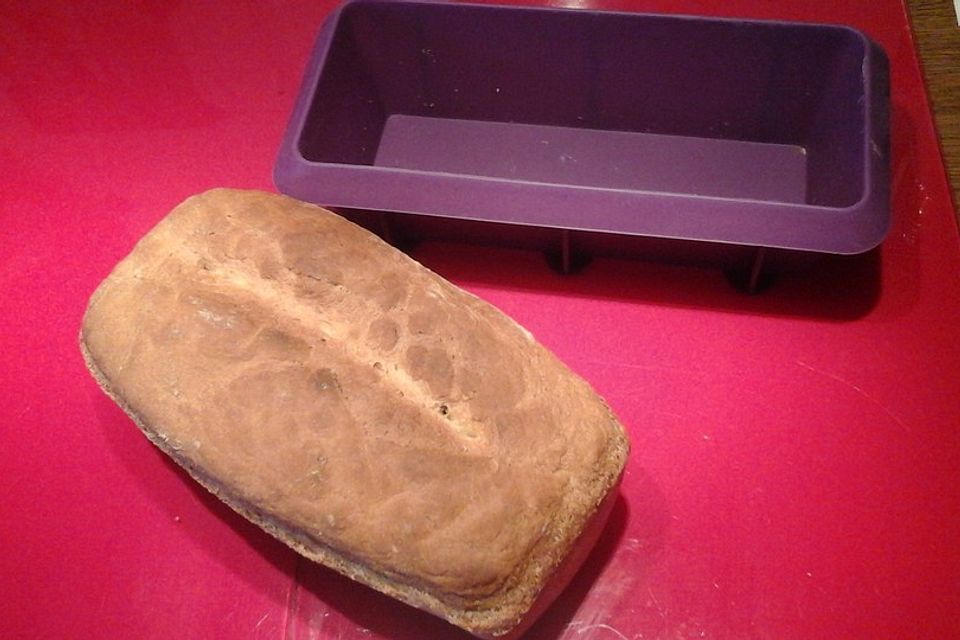 Weizenvollkornbrot mit Hefe