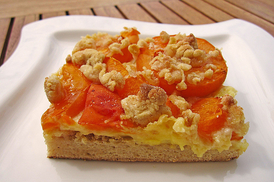 Obst-Streusel-Kuchen