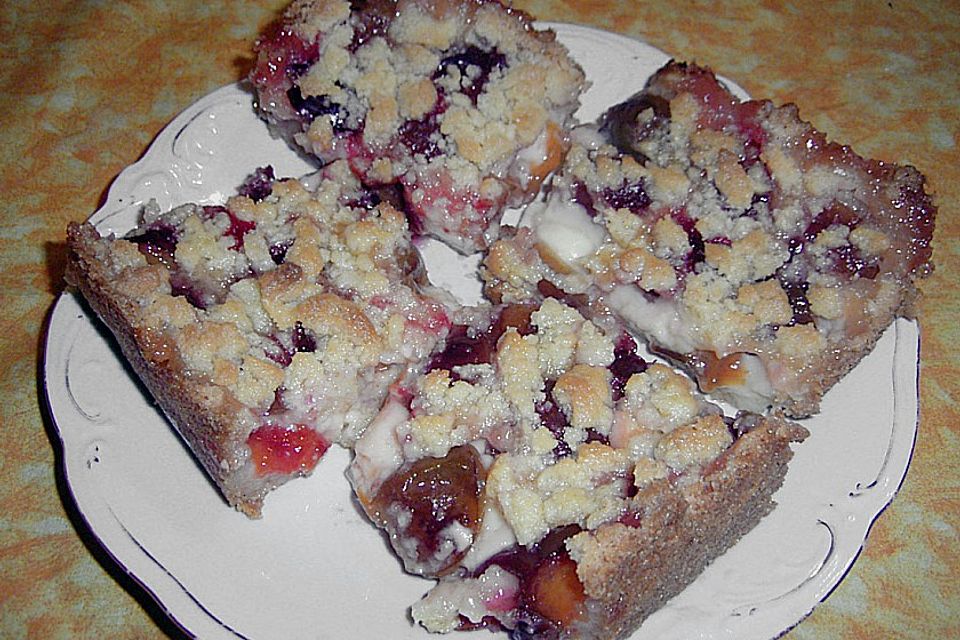 Obst-Streusel-Kuchen