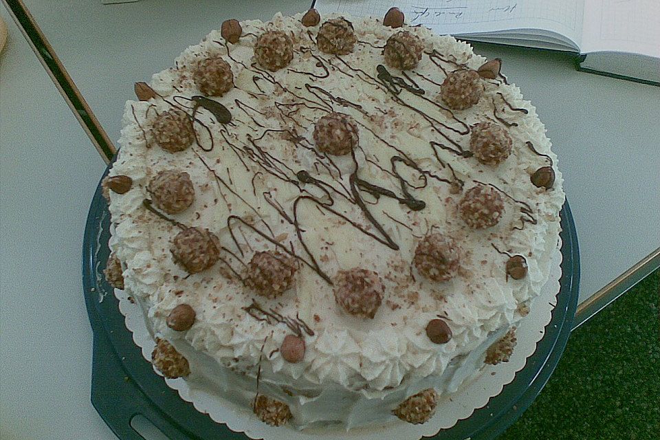 Sahnige Giotto Torte