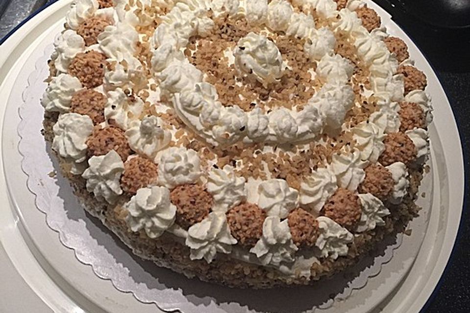 Sahnige Giotto Torte