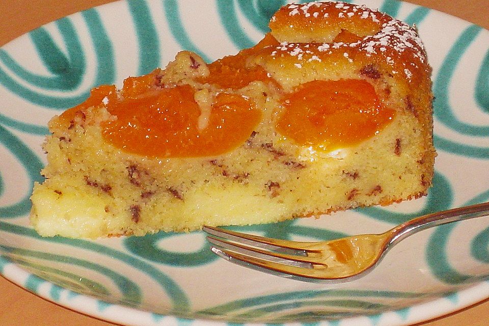 Ameisen-Marillenkuchen mit Puddingfüllung